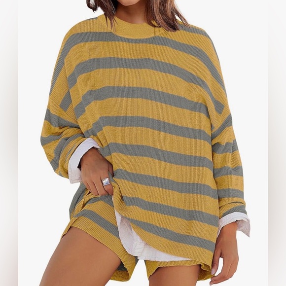 Sweaters - Striped Yellow and Gray Sweater Set (m)